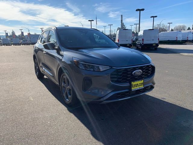 Certified 2024 Ford Escape ST-Line w/ Equipment Group 301A image 9