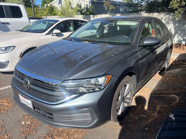Used 2024 Volkswagen Jetta SE