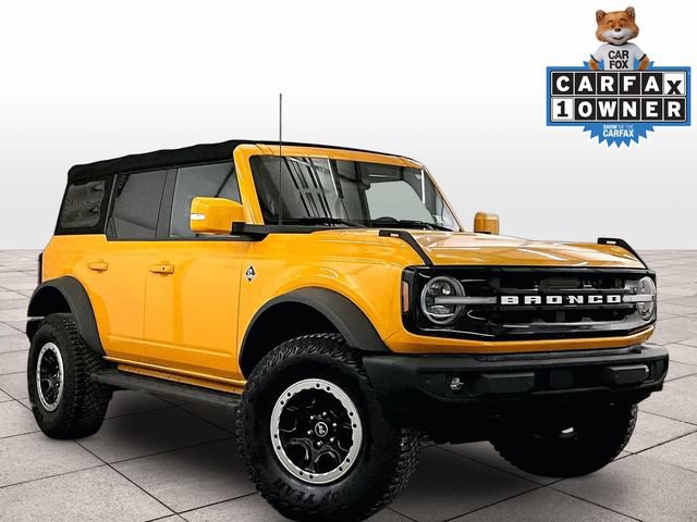 Certified 2021 Ford Bronco Outer Banks w/ Sasquatch Package AWD/4WD image 2