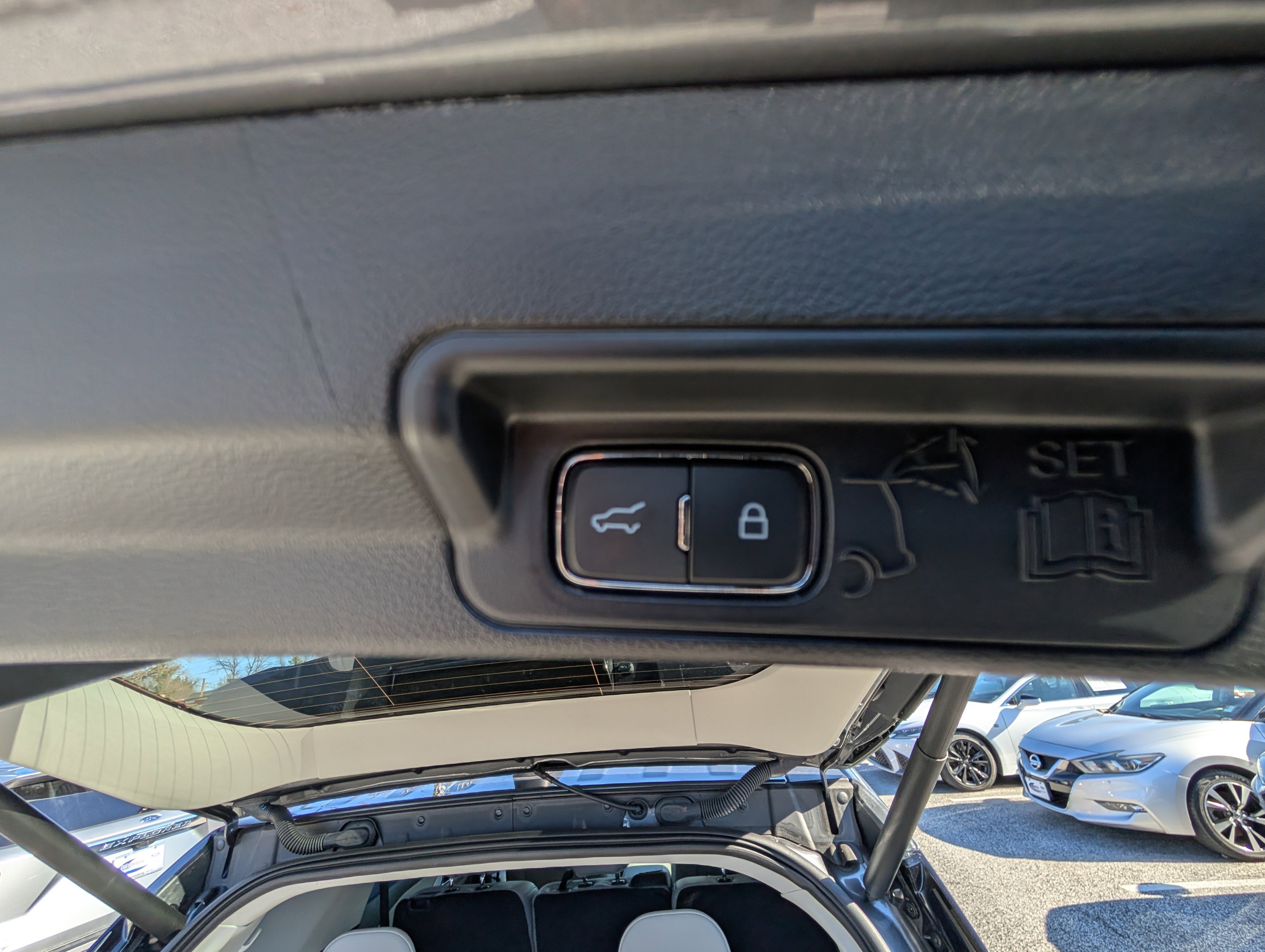 Certified 2025 Ford Explorer Active w/ Active Comfort Package image 16