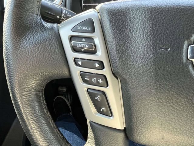 Used 2021 Nissan Titan SV w/ SV Convenience Package image 26