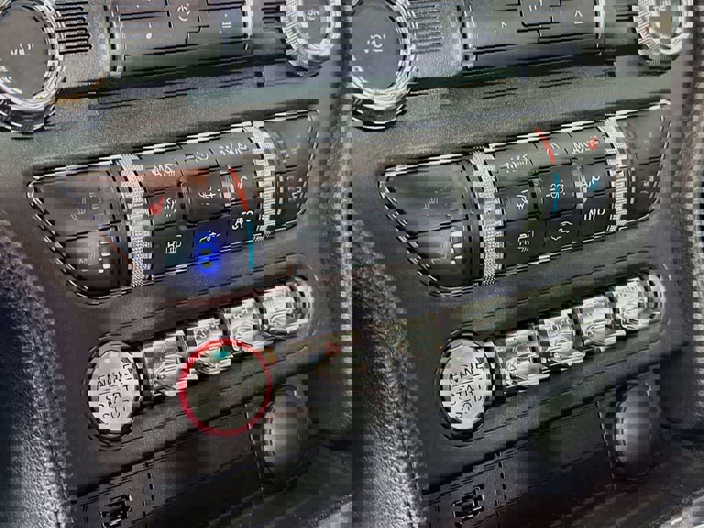 Certified 2018 Ford Mustang Premium w/ Enhanced Security Package image 16