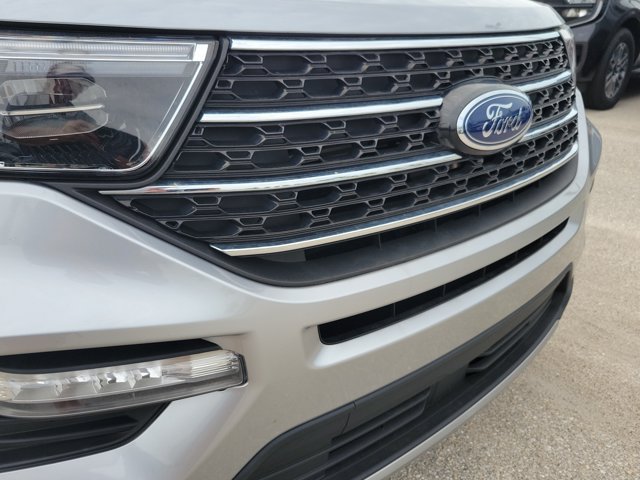 Certified 2023 Ford Explorer XLT w/ Equipment Group 202A RWD image 13