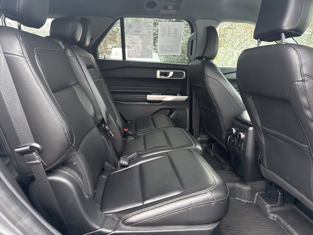 Certified 2022 Ford Explorer XLT w/ Equipment Group 202A image 30