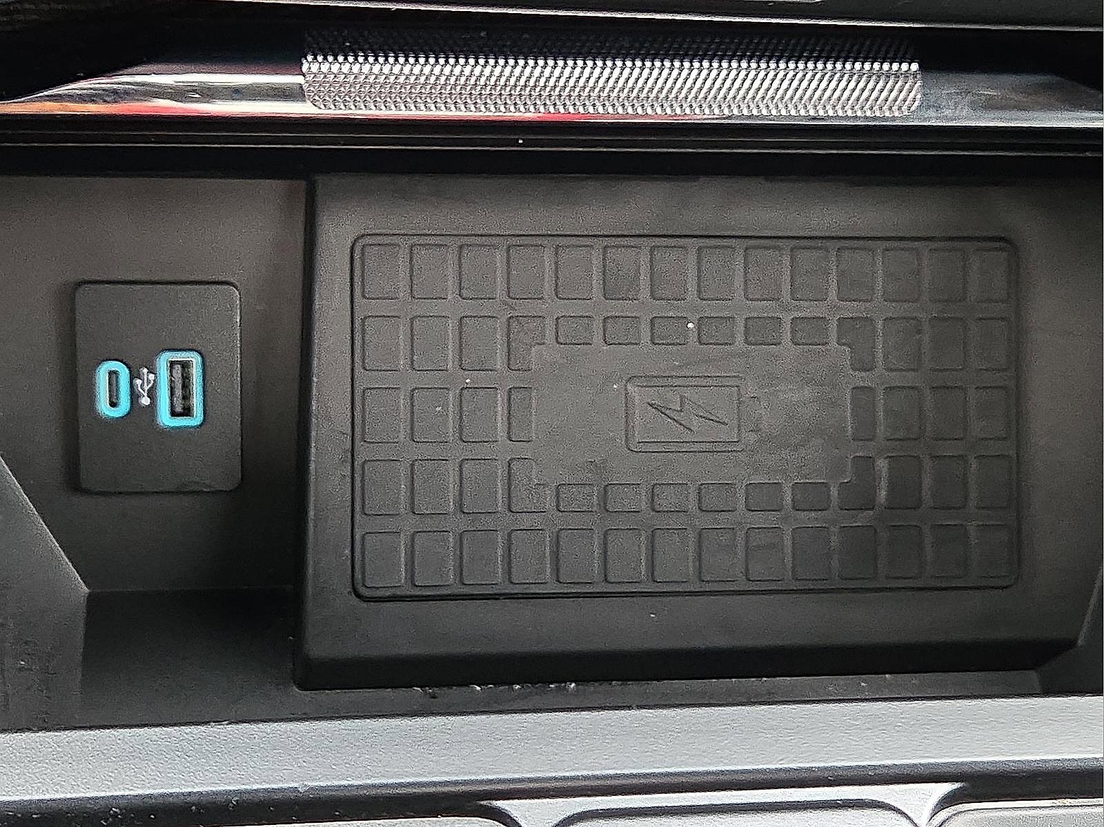 Certified 2022 Ford F150 Platinum w/ Equipment Group 701A High image 18