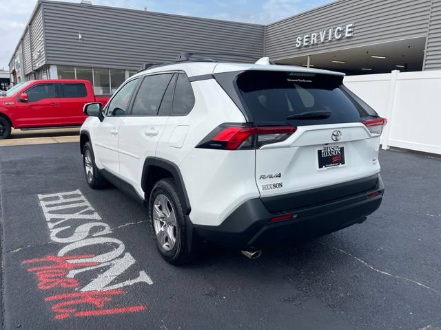Used 2022 Toyota RAV4 XLE AWD/4WD image 5