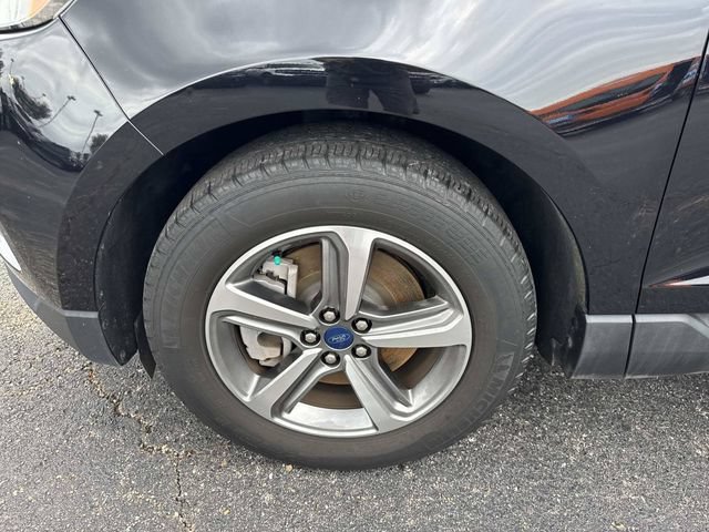Certified 2022 Ford Edge SEL w/ Convenience Package AWD/4WD image 4