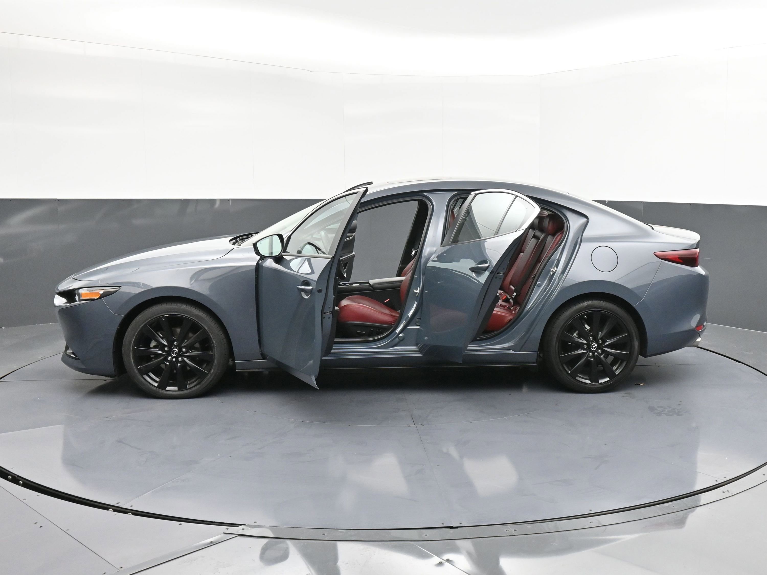 Used 2024 MAZDA MAZDA3 s image 44