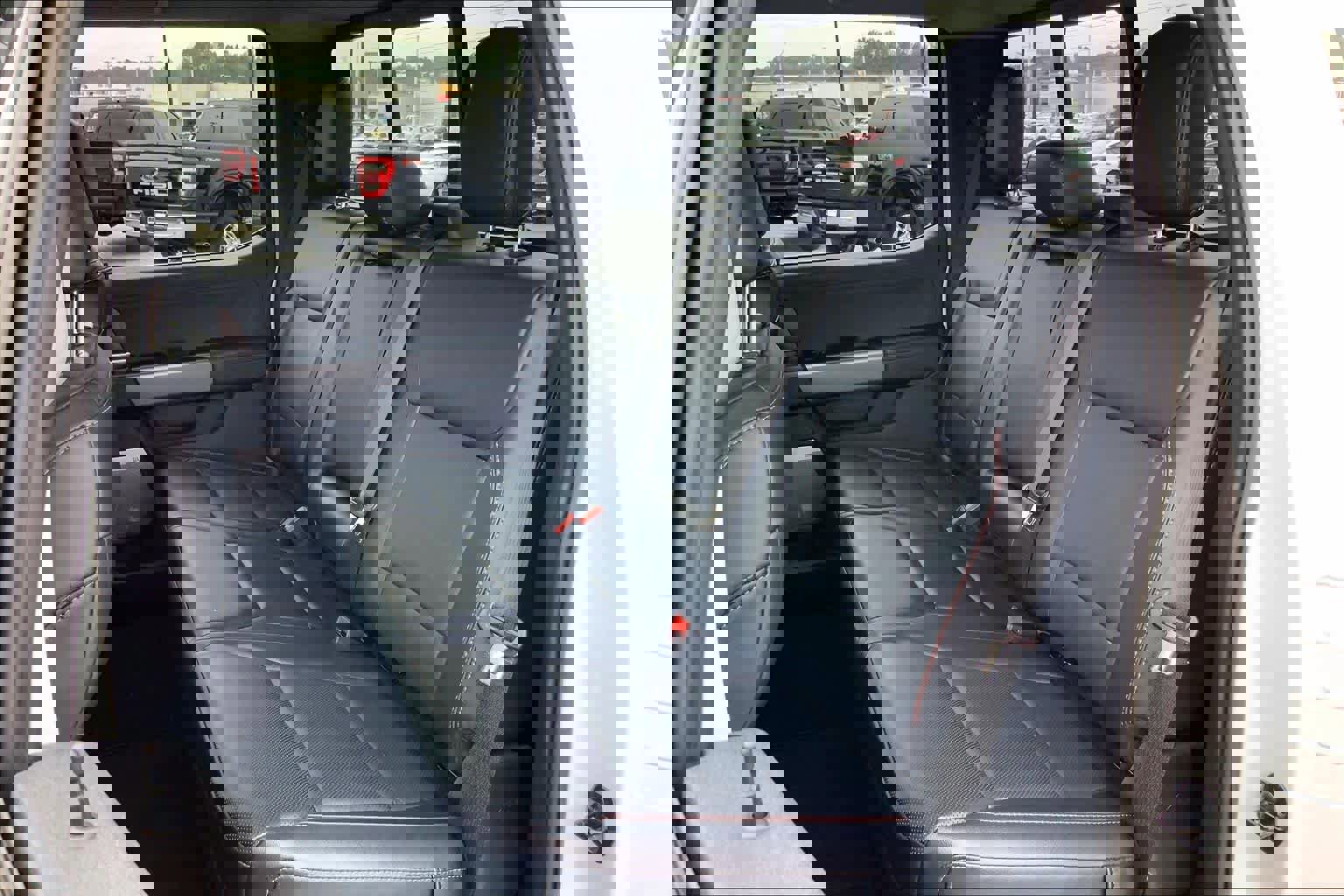 Certified 2023 Ford F250 Lariat w/ Chrome Package image 19