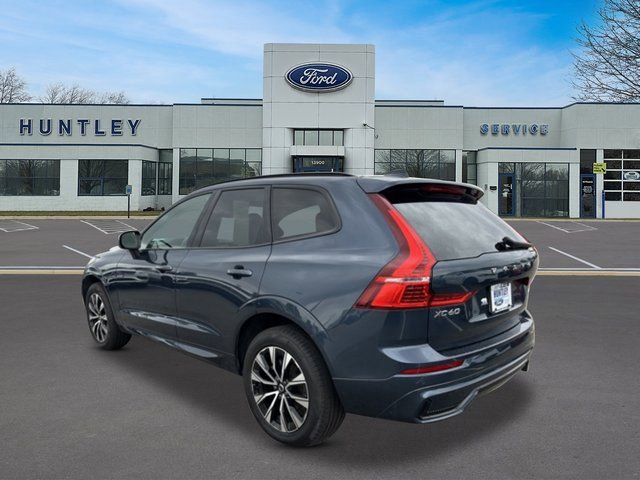Used 2025 Volvo XC60 B5 Core AWD/4WD image 5