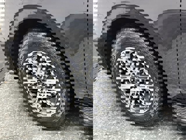 Certified 2025 Ford Expedition Active image 40