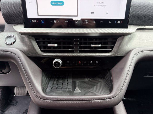 Certified 2025 Ford Explorer Platinum w/ LUX Leather Package AWD/4WD image 21