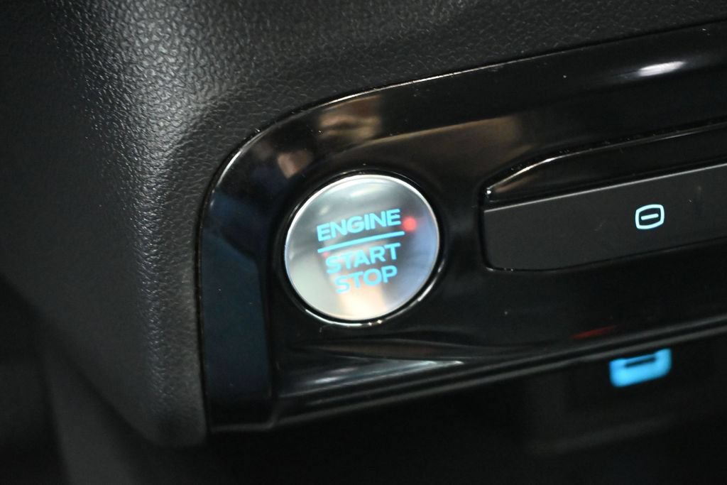 Certified 2023 Ford Escape SE FWD image 14