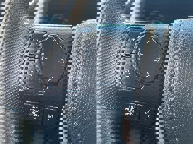 Used 2017 Toyota RAV4 LE image 18