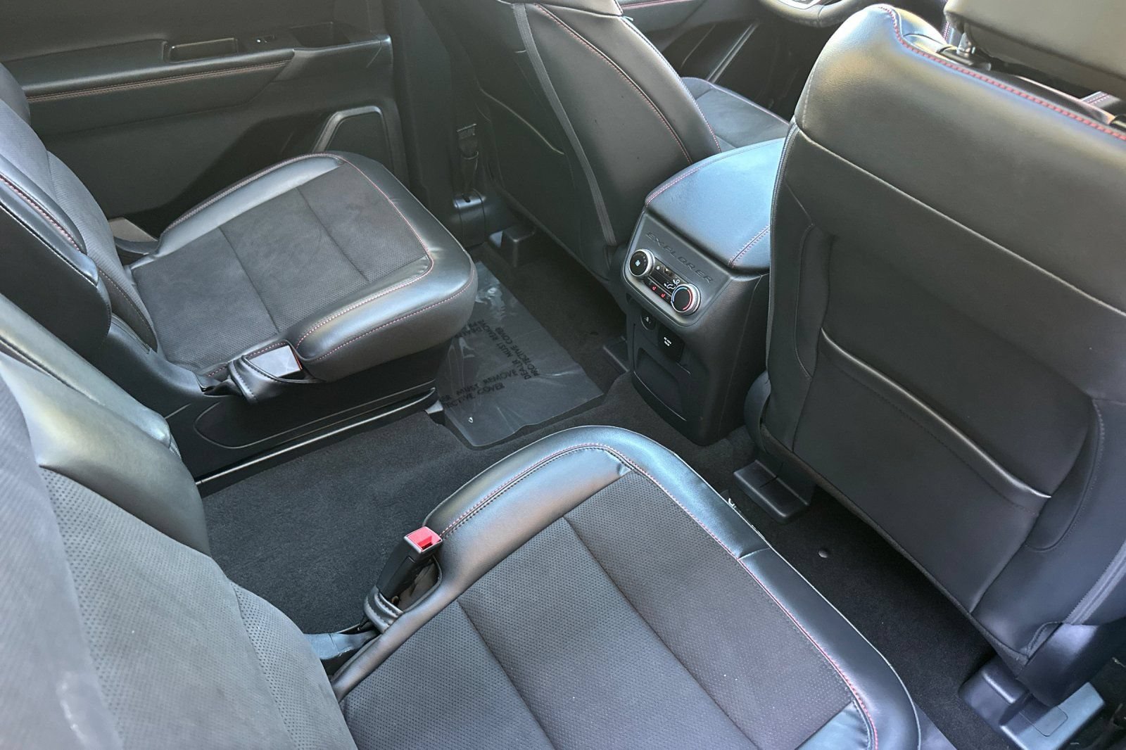 Certified 2025 Ford Explorer ST AWD/4WD image 19