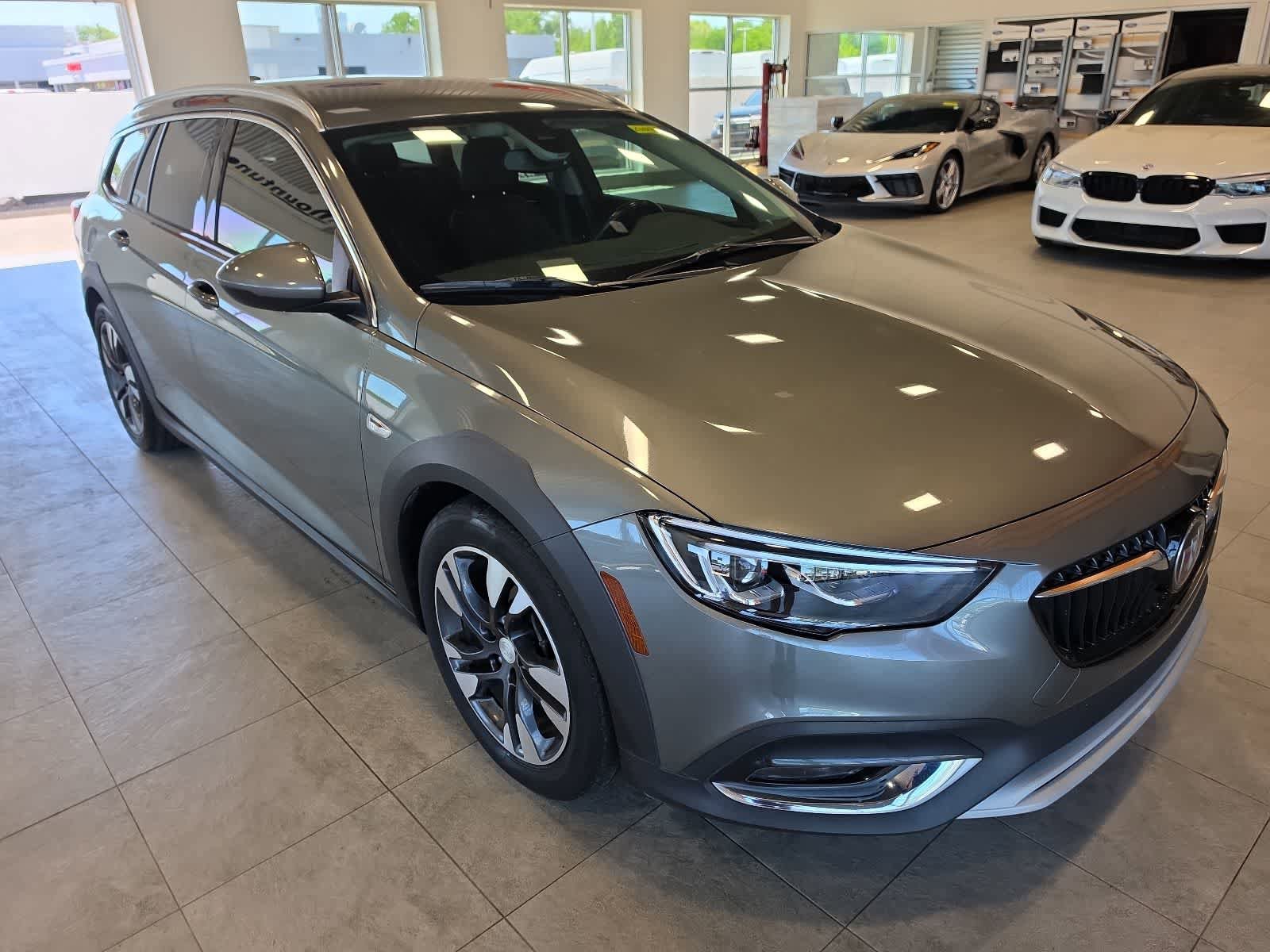 Used 2019 Buick Regal Essence w/ Driver Confidence Package I AWD/4WD image 5