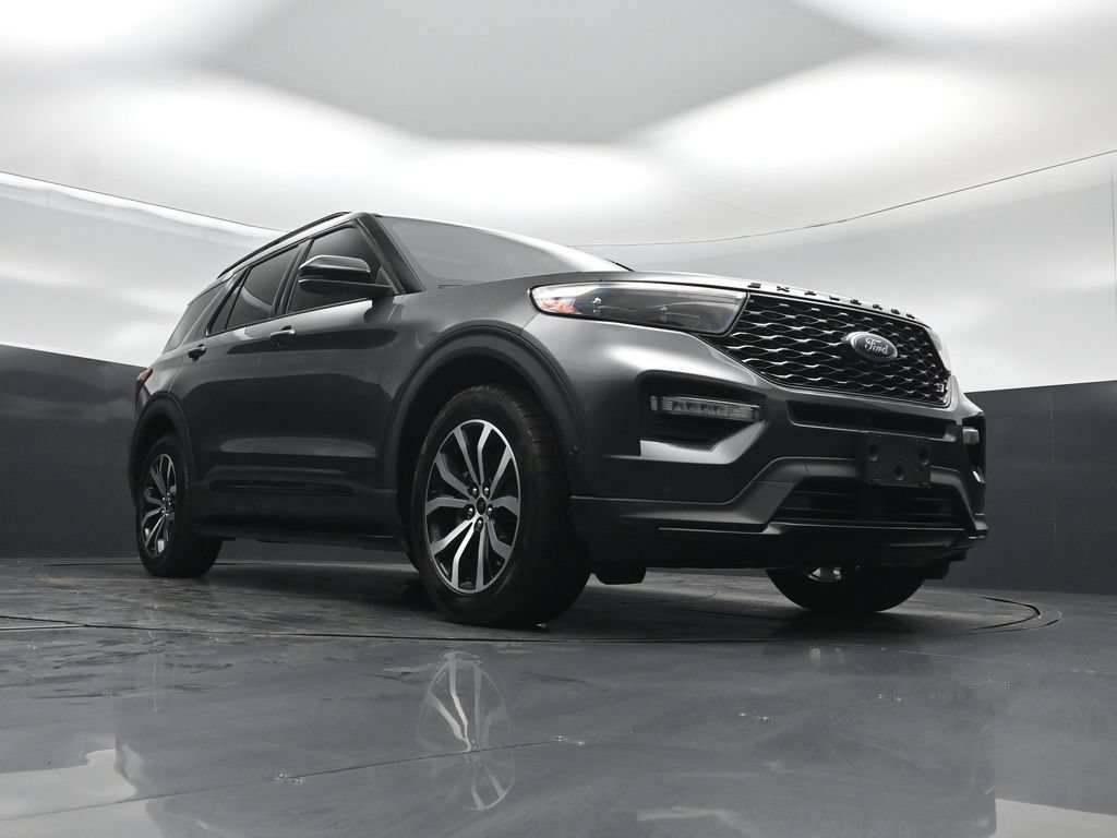 Certified 2020 Ford Explorer ST w/ Premium Technology Package AWD/4WD image 49