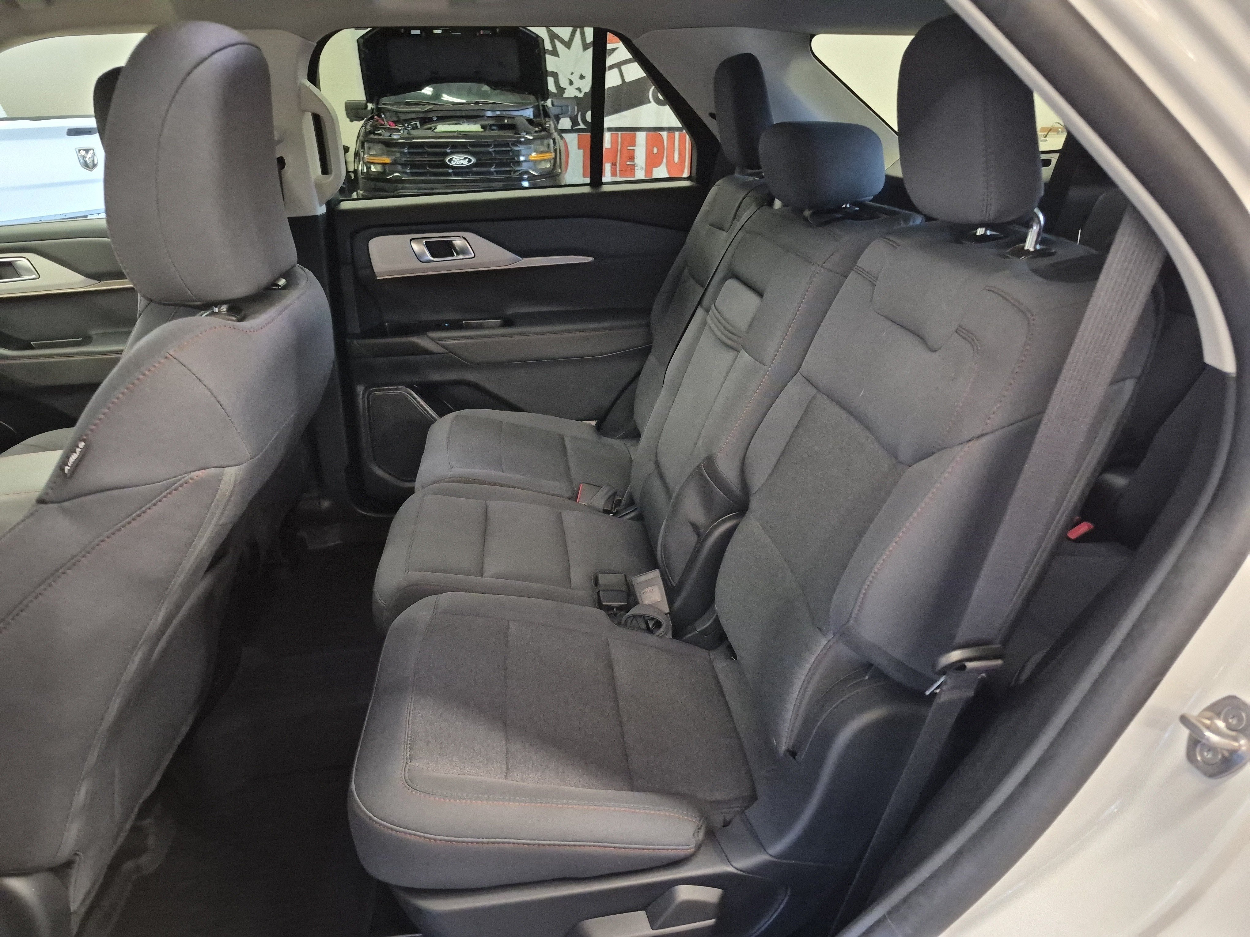 Certified 2025 Ford Explorer Active AWD/4WD image 15
