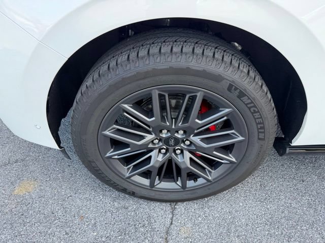 Certified 2025 Ford Expedition Platinum w/ Stealth Performance Package AWD/4WD image 11