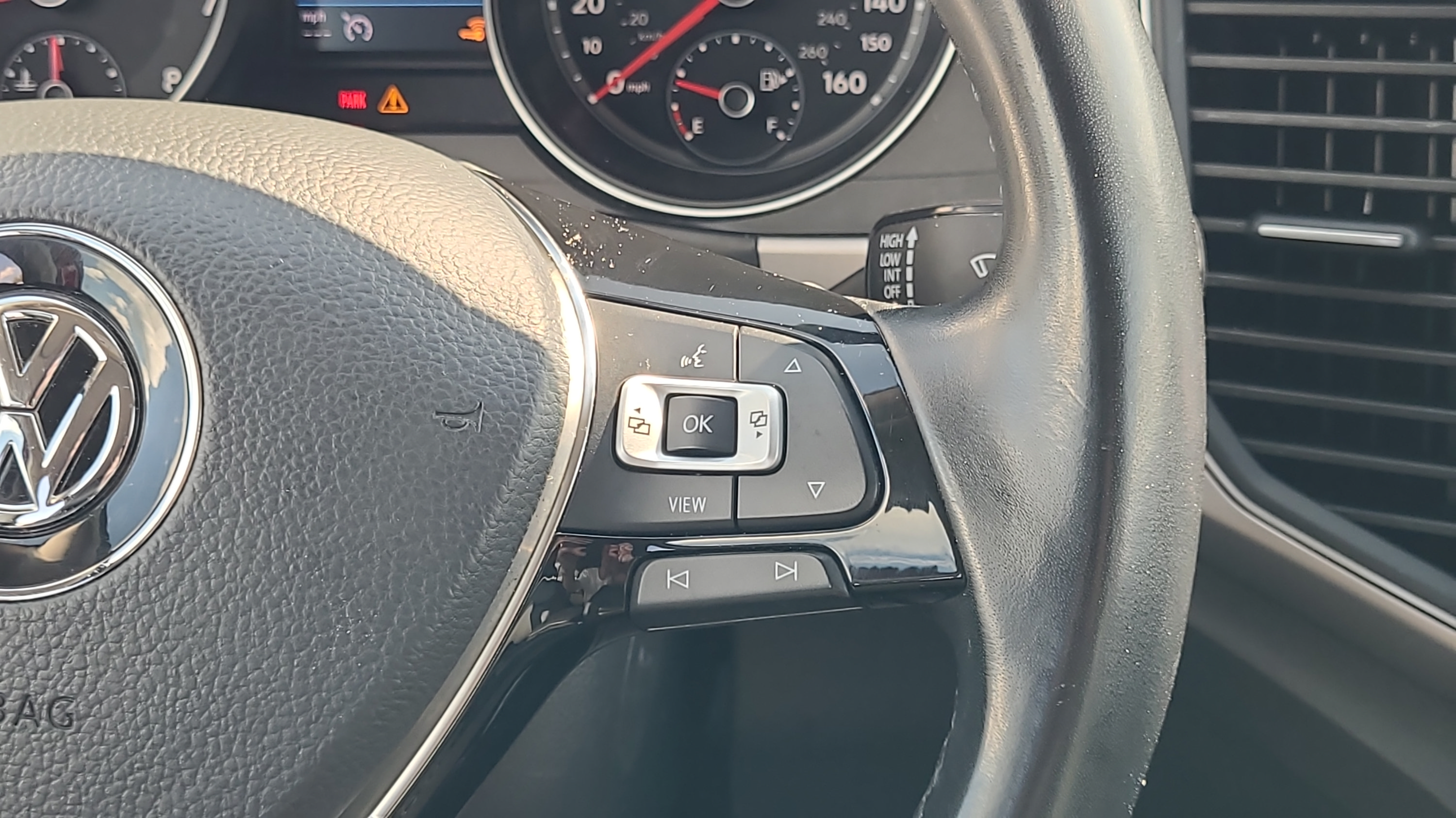 Used 2019 Volkswagen Atlas SE AWD/4WD image 13