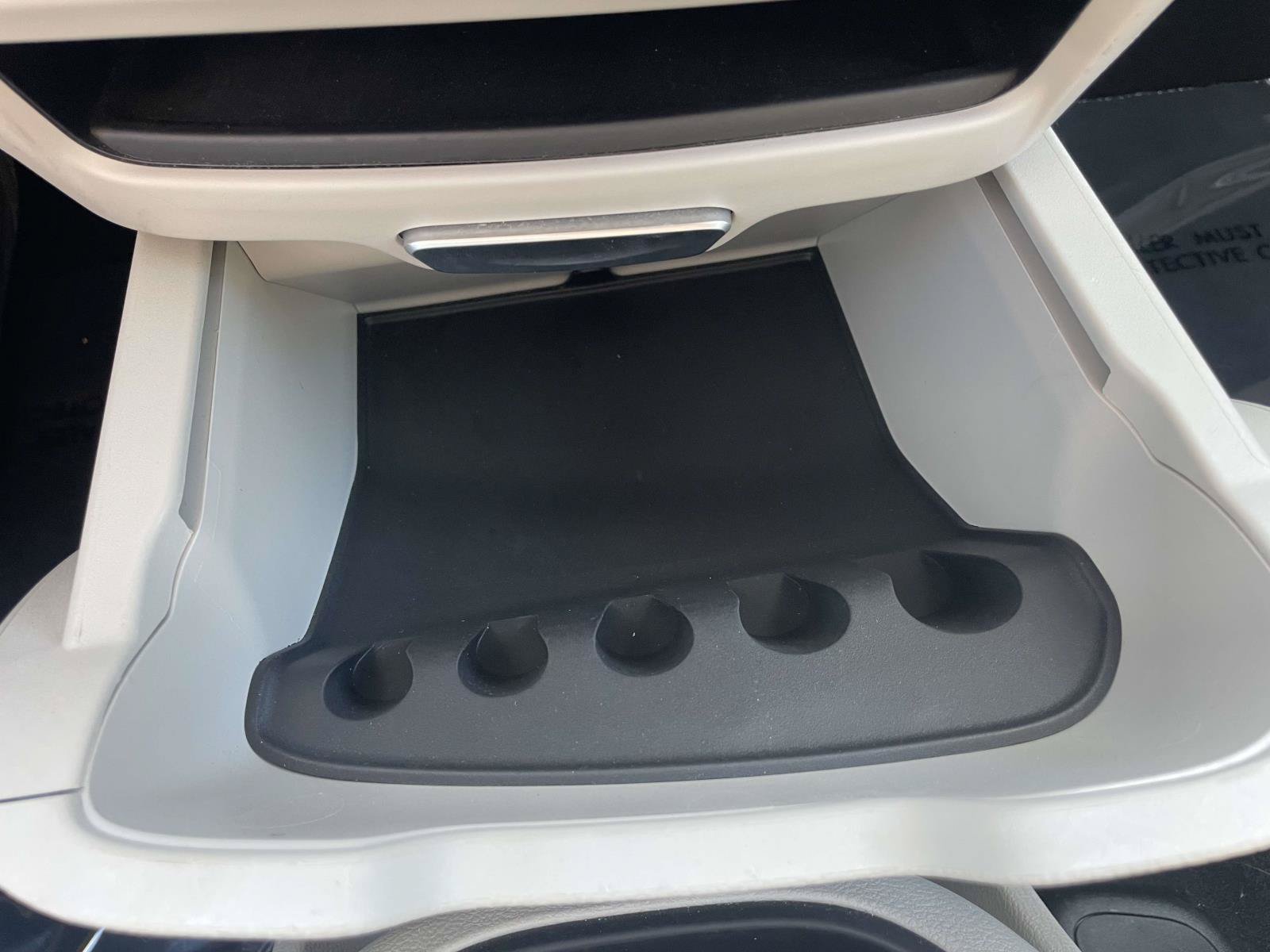 Used 2024 Chrysler Pacifica Touring-L FWD image 29
