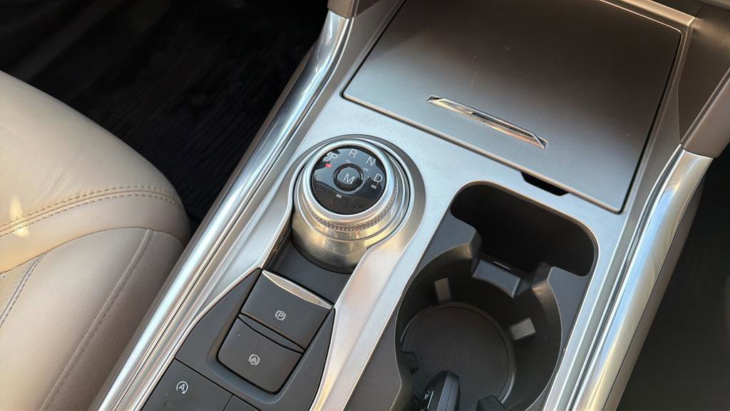 Certified 2020 Ford Explorer Platinum w/ Premium Technology Package image 16