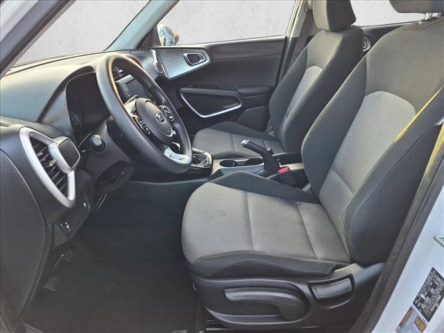 Used 2020 Kia Soul LX FWD image 15