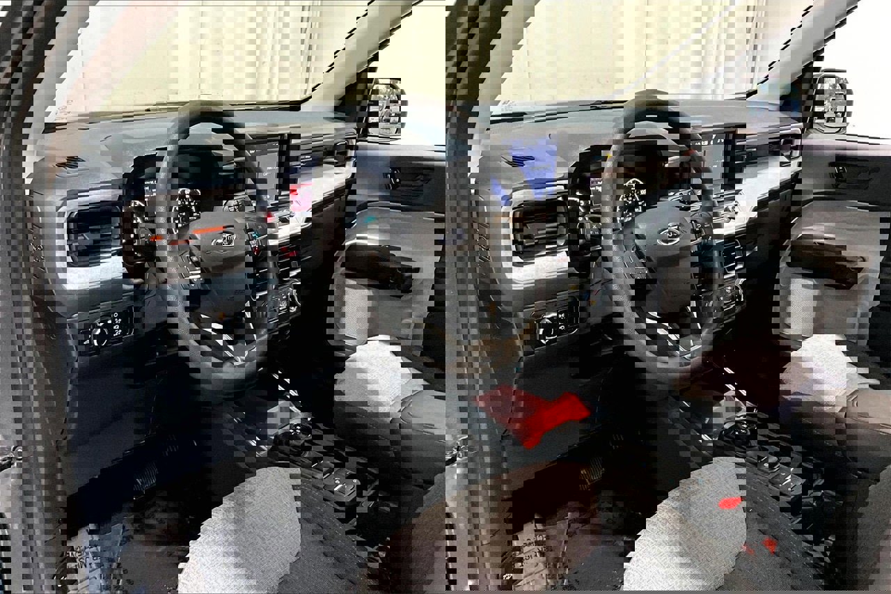 Certified 2024 Ford Maverick XLT image 15