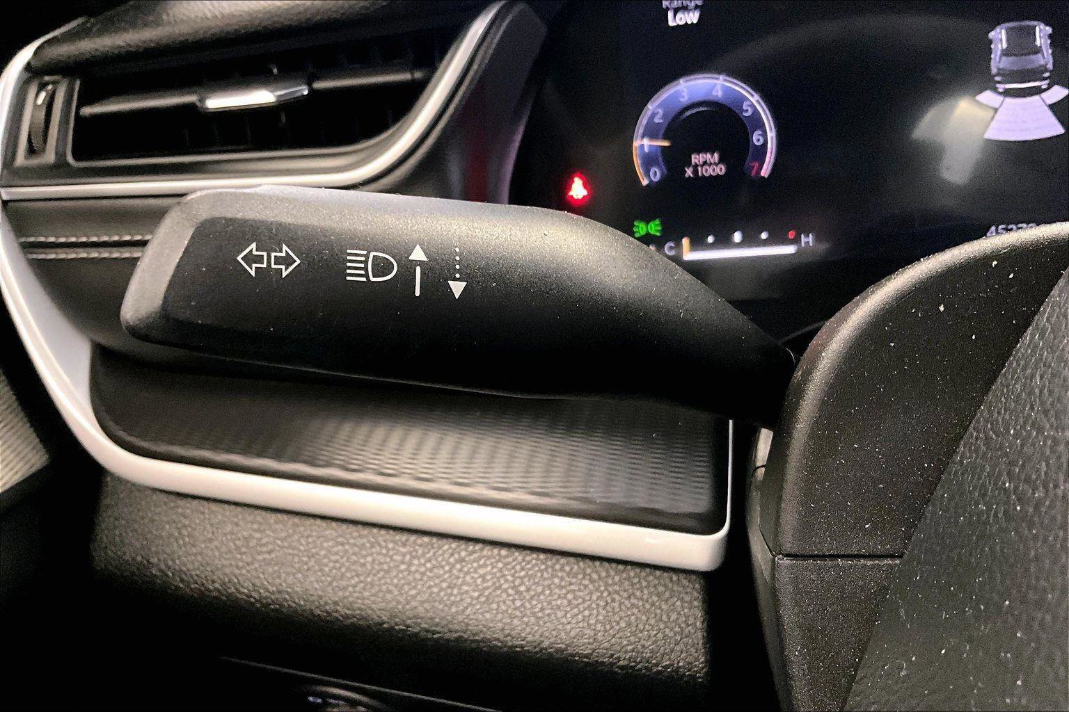 Used 2023 Jeep Grand Cherokee Altitude image 30