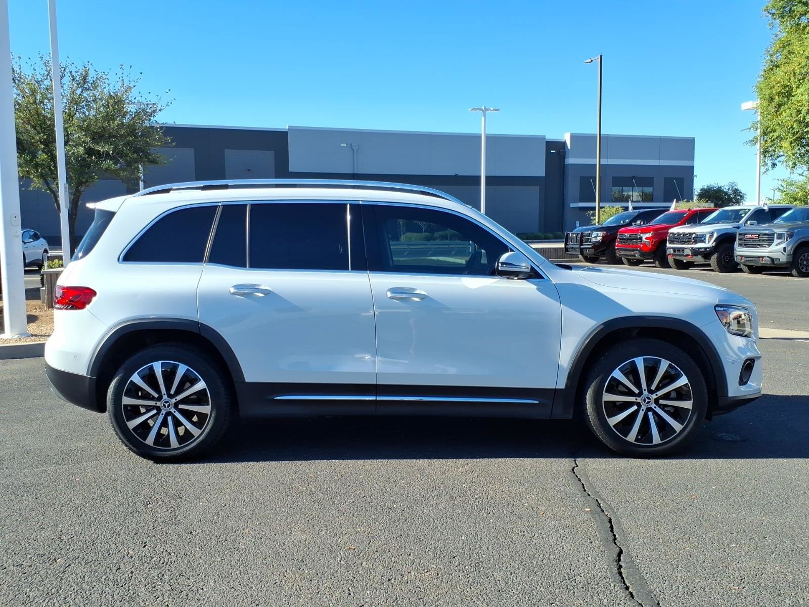 Used 2022 Mercedes-Benz GLB 250 image 6