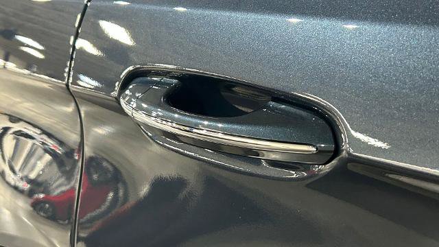 Certified 2024 Ford Edge Titanium AWD/4WD image 17