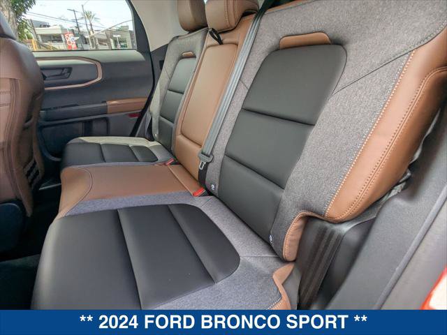 Certified 2024 Ford Bronco Sport Outer Banks w/ Tech Package AWD/4WD image 20