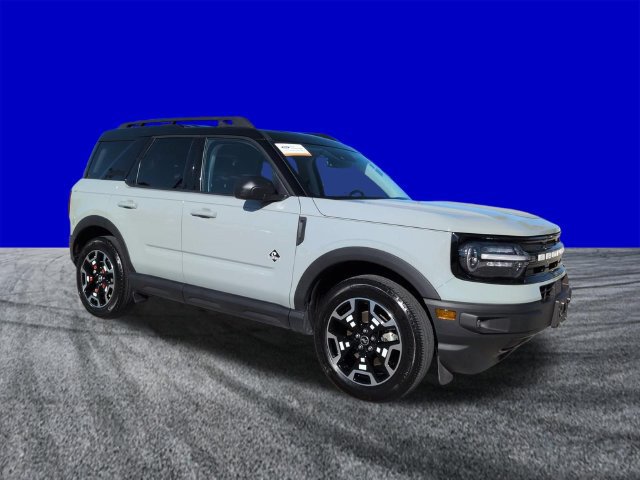 Certified 2023 Ford Bronco Sport Outer Banks w/ Tech Package AWD/4WD image 2