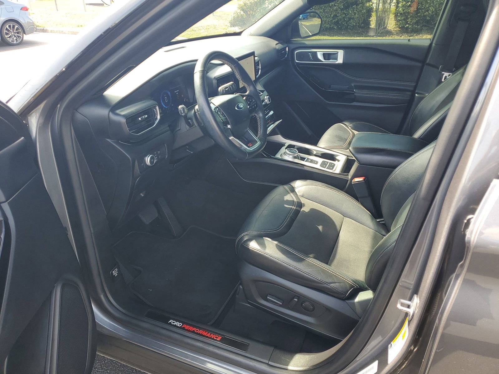 Certified 2022 Ford Explorer ST w/ ST Street Pack RWD image 17