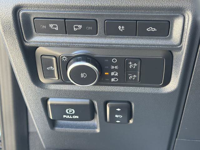 Certified 2022 Ford F150 Lariat w/ Equipment Group 502A High image 16