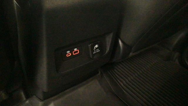 Used 2023 Nissan Frontier PRO-4X w/ Pro Convenience Package AWD/4WD image 13