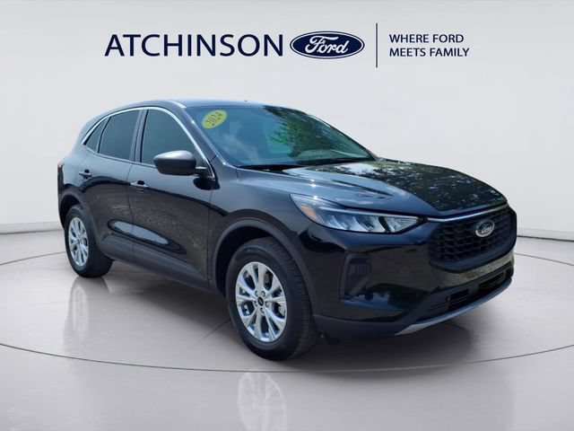 Certified 2024 Ford Escape Active w/ Tech Pack #1 AWD/4WD image 3