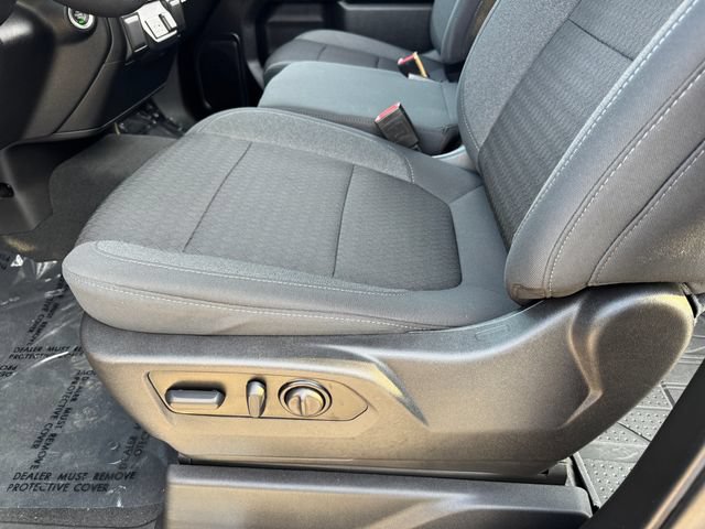 Used 2022 Chevrolet Silverado 1500 LT AWD/4WD image 16