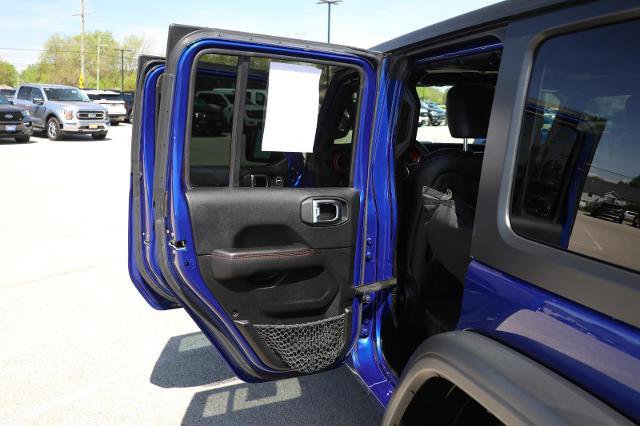 Used 2018 Jeep Wrangler Unlimited Rubicon w/ Dual Top Group AWD/4WD image 21