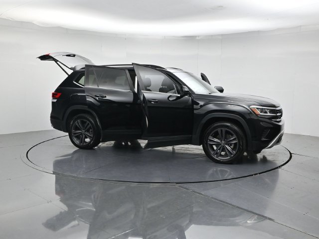 Used 2023 Volkswagen Atlas SE w/ Panoramic Sunroof Package FWD image 53