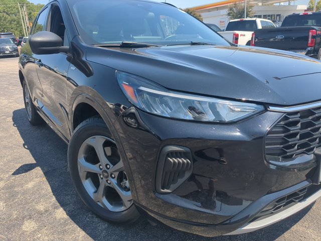 Certified 2024 Ford Escape ST-Line w/ Tech Pack #1 AWD/4WD image 10