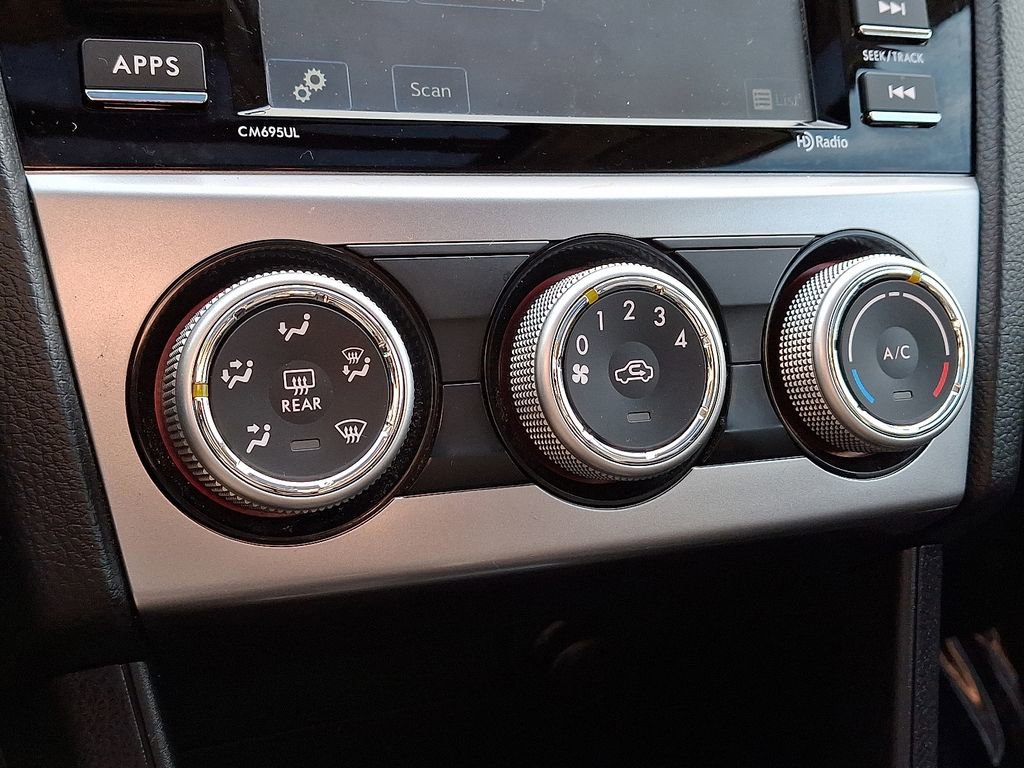 Used 2017 Subaru Crosstrek 2.0i Premium w/ Moonroof Package image 16