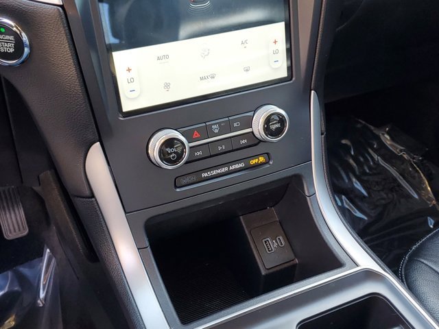 Certified 2022 Ford Edge SE w/ Black Appearance Package image 26