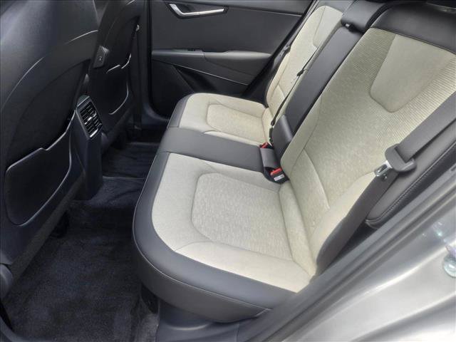 Used 2025 Kia Niro FWD image 17