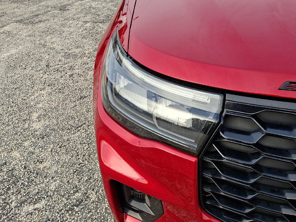 Certified 2025 Ford Explorer ST-Line w/ Premium Package RWD image 8