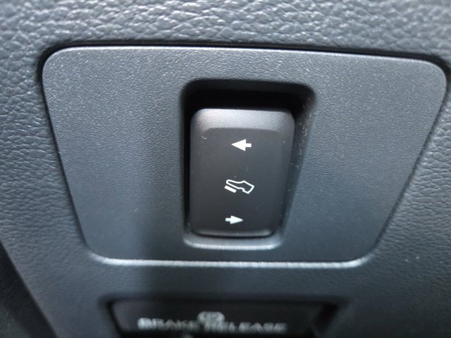 Certified 2022 Ford F350 Lariat AWD/4WD image 29