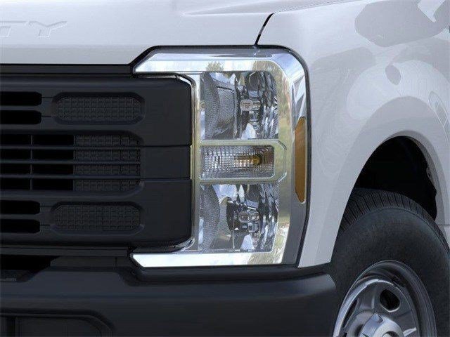 Certified 2023 Ford F250 XL RWD image 19