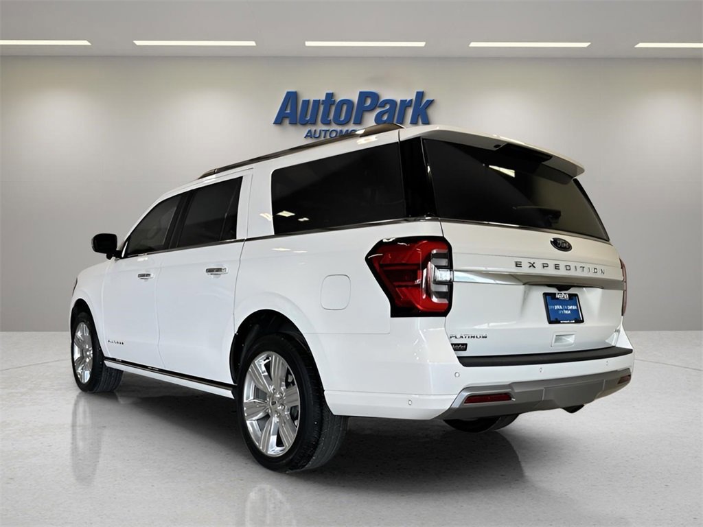 Certified 2024 Ford Expedition Max Platinum image 3