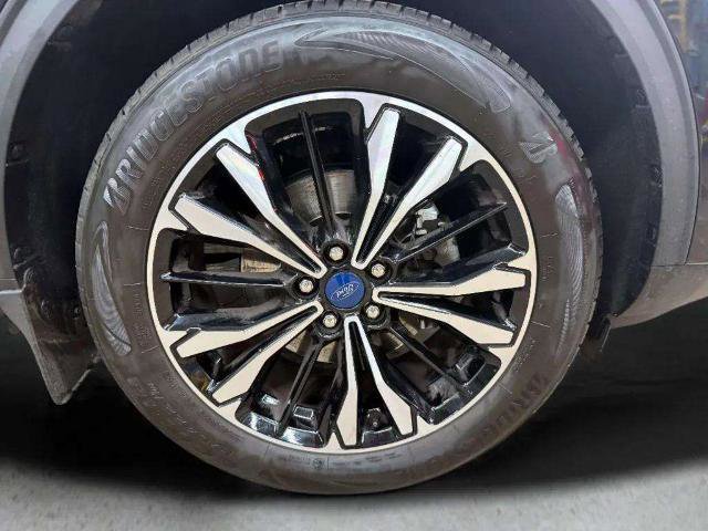 Certified 2022 Ford Escape SE w/ SE Sport Appearance Package image 26