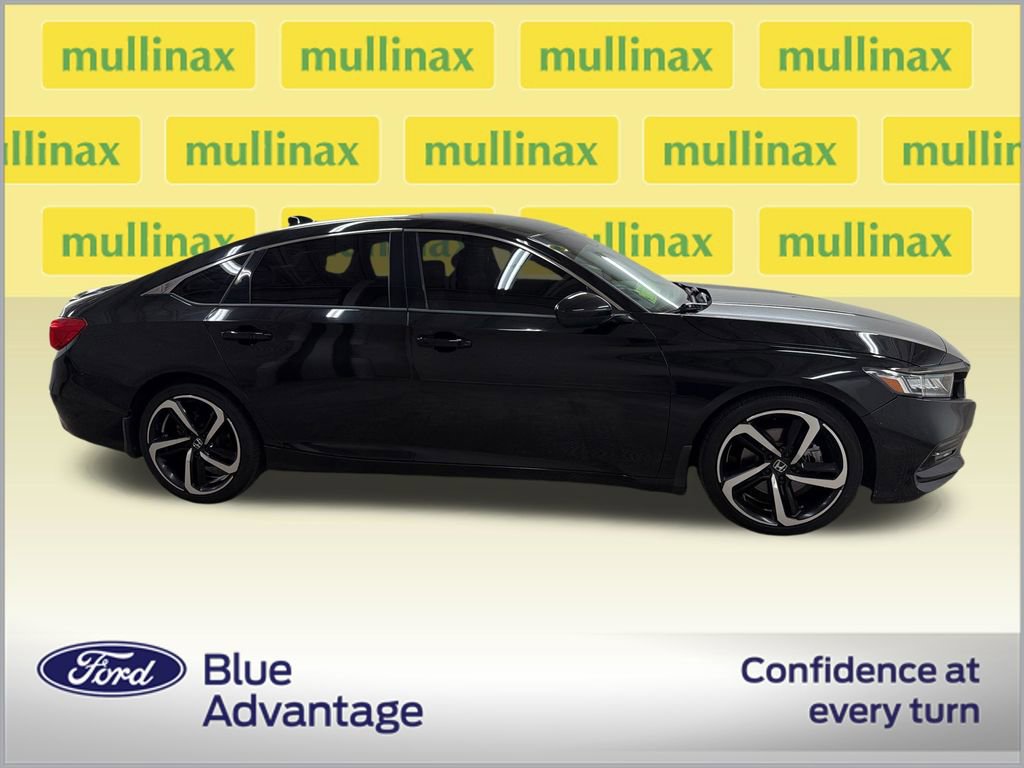Used 2019 Honda Accord Sport image 2
